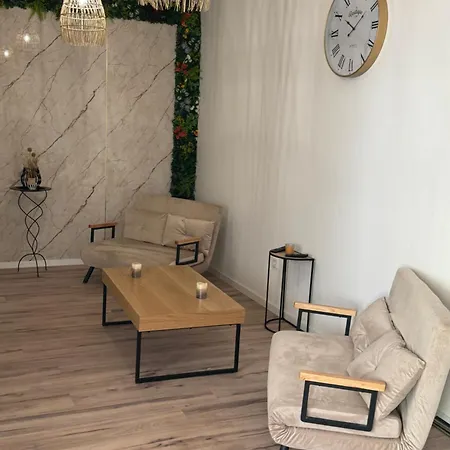 Panama Apartment *